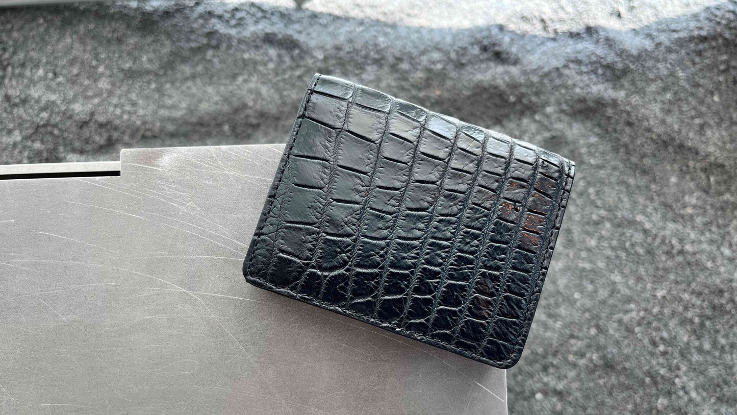 クロコダイル革|折れない三つ折り財布|黒/黒|Shakhnoza