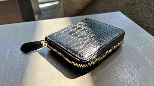 クロコダイル革|ラウンドジップウォレット|マット加工 黒/赤|Shakhnoza