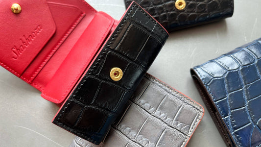 コンパクト財布で最高級を手軽に！贅沢な素材クロコダイル革