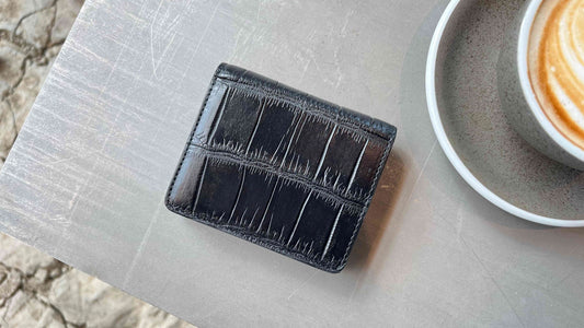 クロコダイル革｜小さい二つ折り財布｜マット加工 ブラック/黒｜Shakhnoza