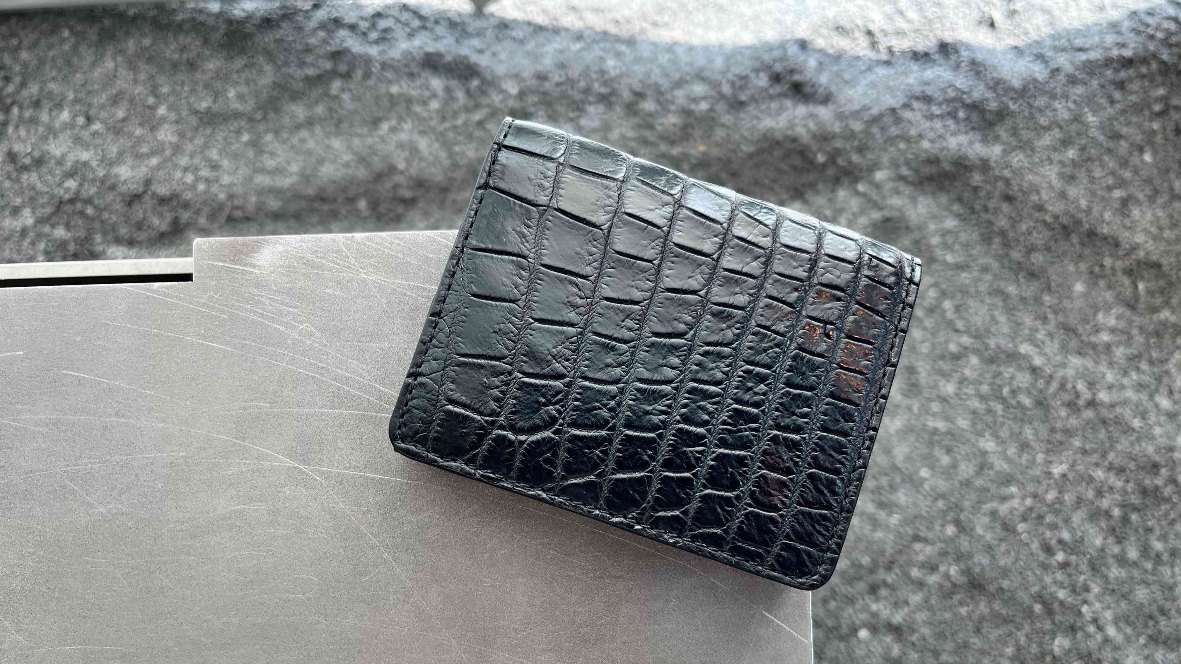 美品　本物　クロコダイル　コンパクト　折り財布　3つ折り　黒